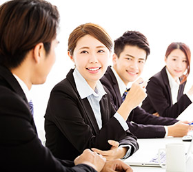 3. オープンな社風の中で自由な発想を大切にします