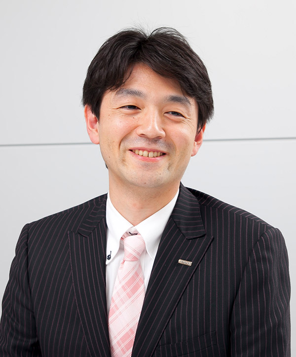 商品開発グループ シニアエンジニア 瀬崎 二郎